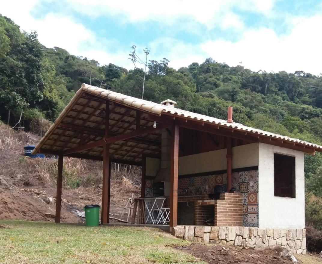 Chale Com Agua De Nascente E Com Vista Panoramica Villa ลูเมียร์ ภายนอก รูปภาพ